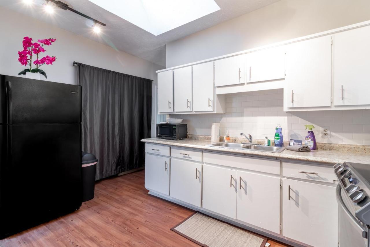 Sunny Sweetheart-Front Apartment Near Riverwalk Columbus Exterior photo